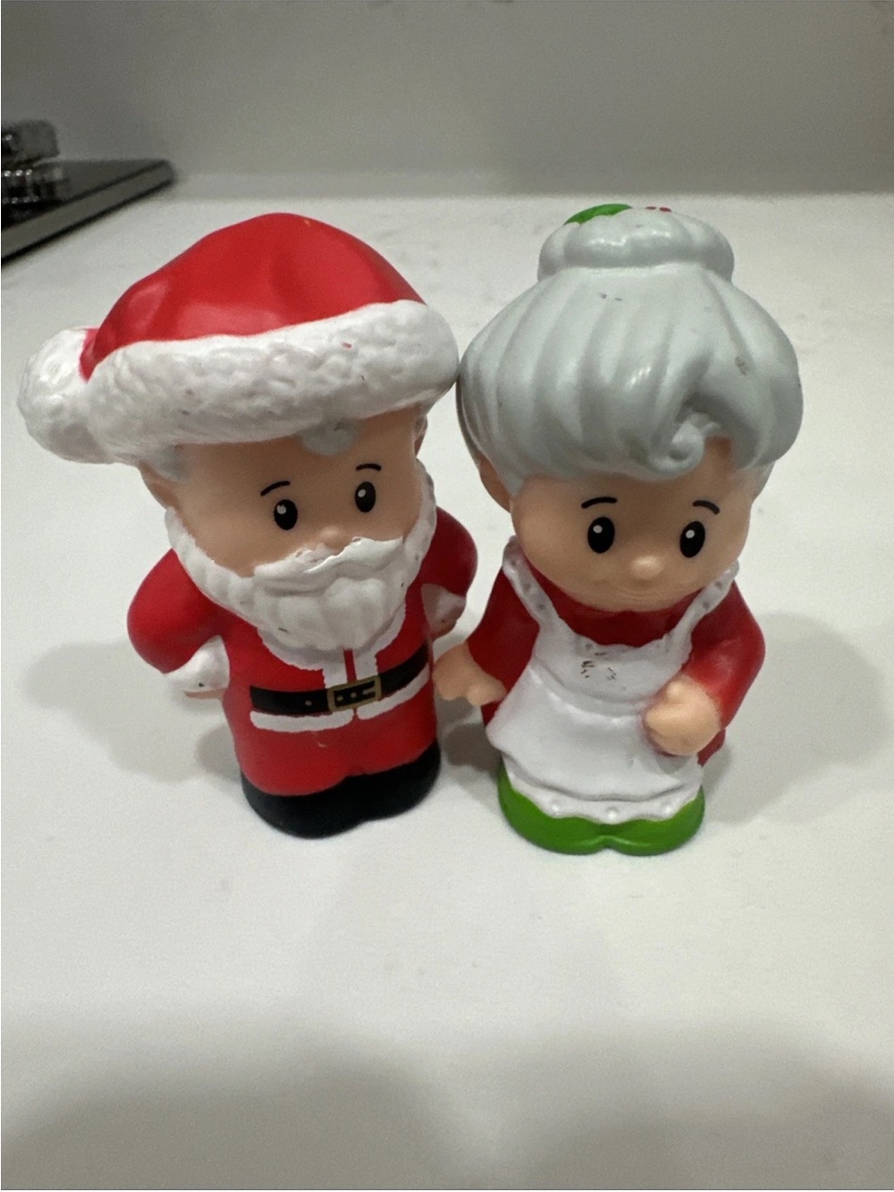 Fisher-Price Little People Santa Claus & Mrs. Claus Figures Christmas